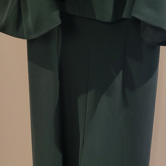 H&M Emerald Green Ruffle/Off-Shoulder Jumpsuit - Picture 5 of 8